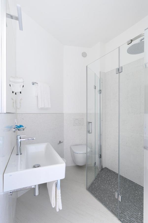 Hotel Capri 3 Stelle Superior ลิโดดิเยโซโล ภายนอก รูปภาพ