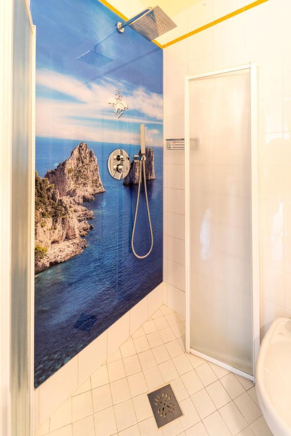 Hotel Capri 3 Stelle Superior ลิโดดิเยโซโล ภายนอก รูปภาพ