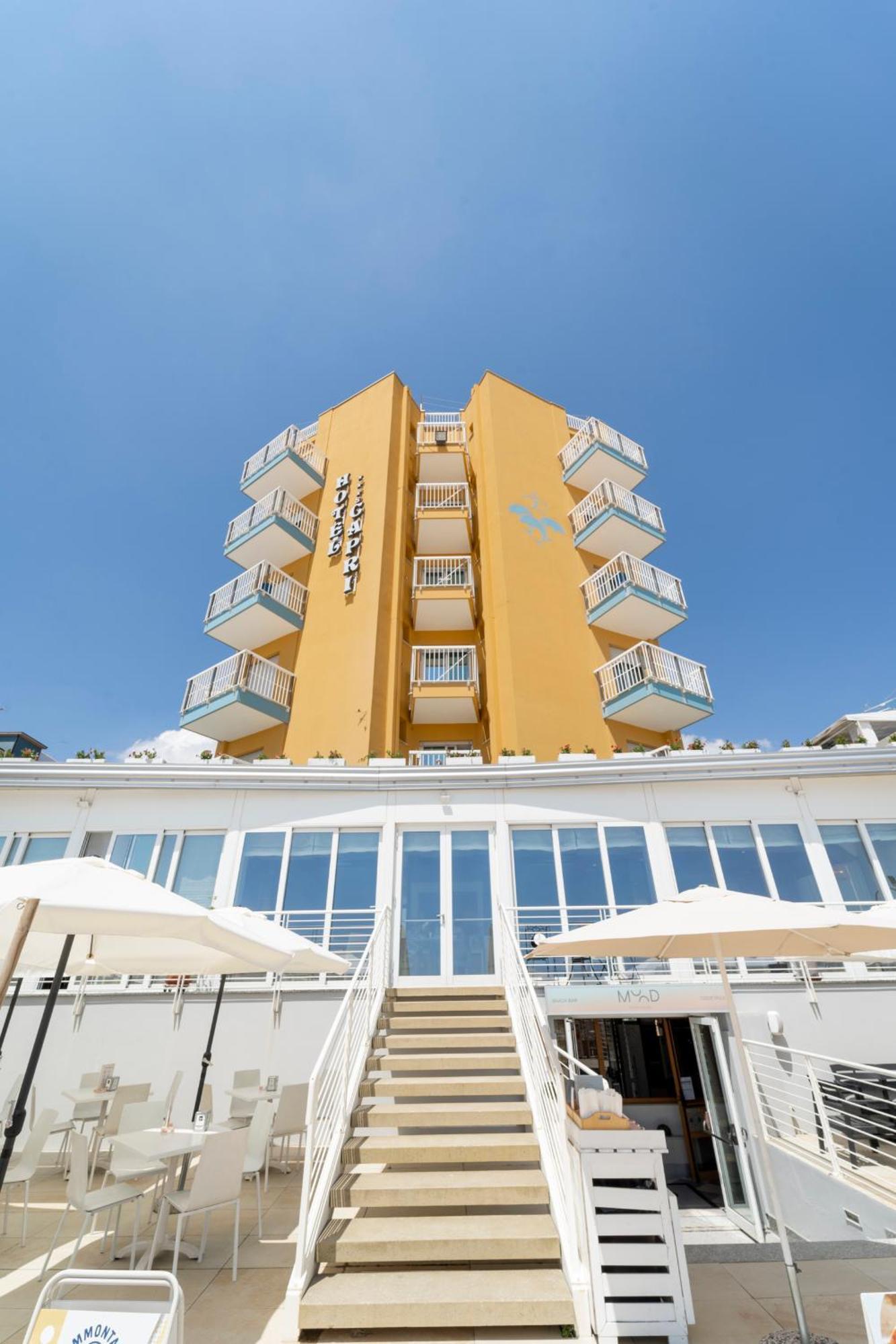Hotel Capri 3 Stelle Superior ลิโดดิเยโซโล ภายนอก รูปภาพ