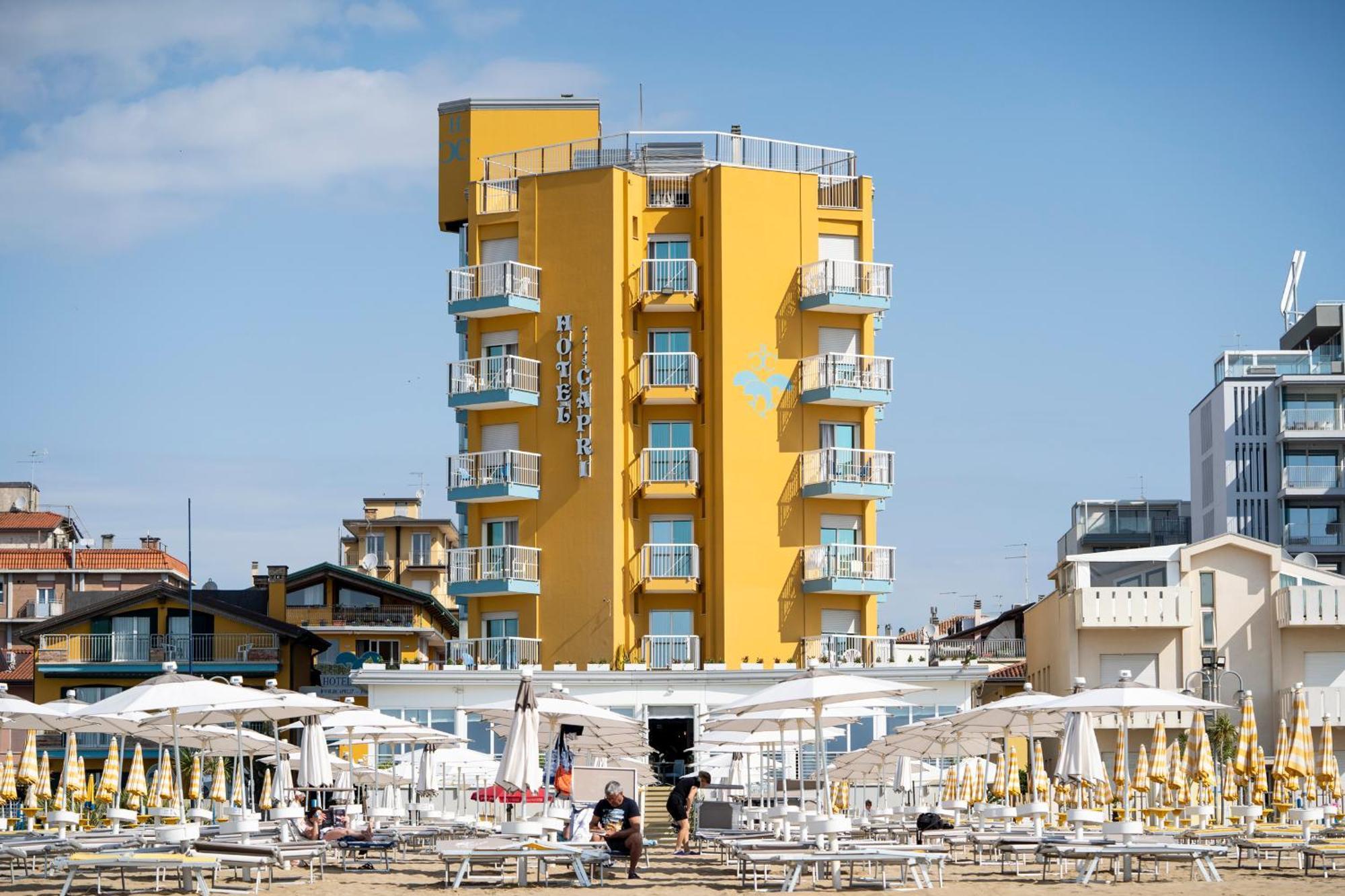 Hotel Capri 3 Stelle Superior ลิโดดิเยโซโล ภายนอก รูปภาพ